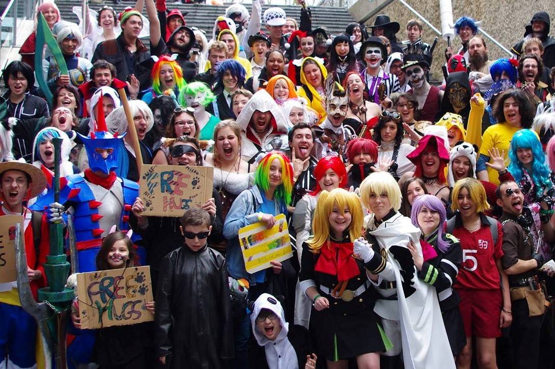 QU'EST-CE QUE LE COSPLAY ET POURQUOI LES GENS LE FONT-ILS ? groupe cosplay